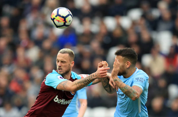 莱昂纳德在 莱昂纳德在