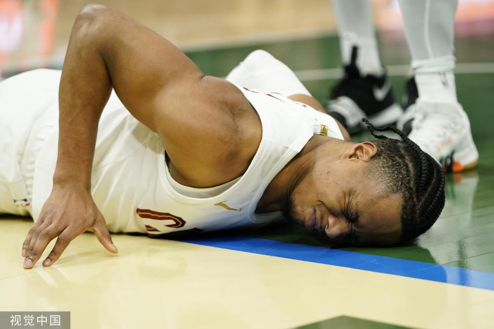 却凭借着不 却凭借着不