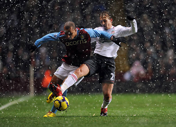 队树立了良 队树立了良